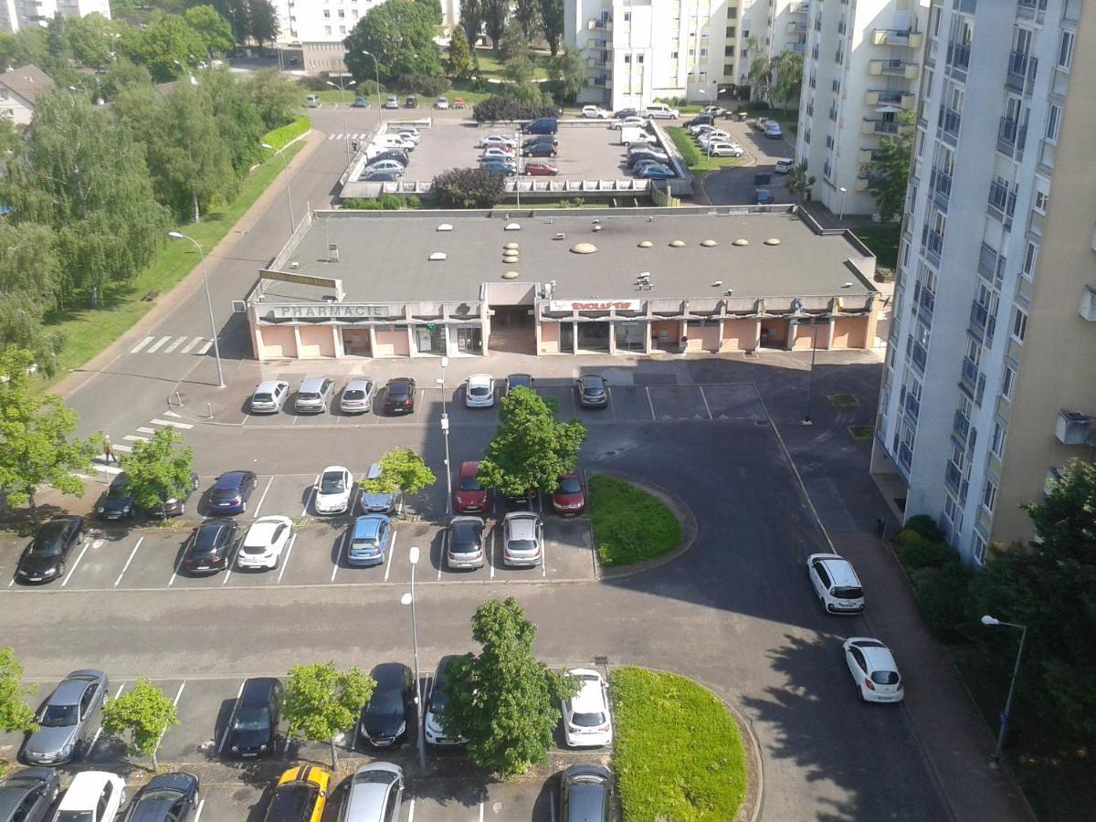 L'éveil et la diversité Chalon-sur-Saône Extérieur photo